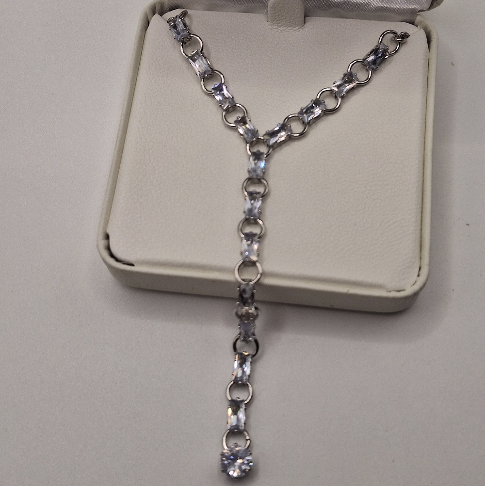 Boxed Swarovski Crystal Y-Drop Necklace – Nwt - Picture 3 of 8